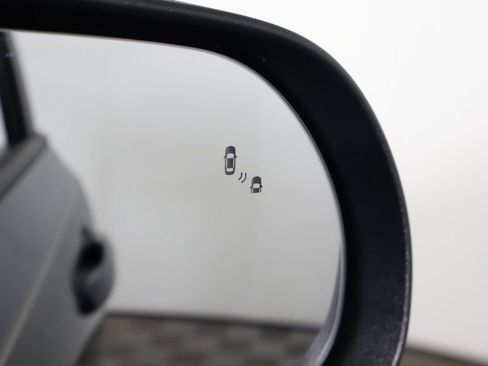 Used 2025 Kia Soul S FWD image 36