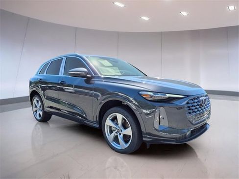 New 2025 Audi Q5 Premium Plus image 1