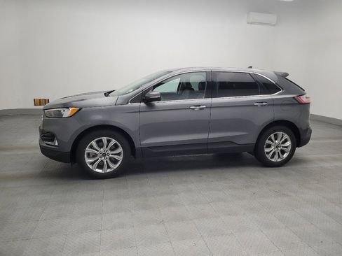 Used 2024 Ford Edge Titanium image 2