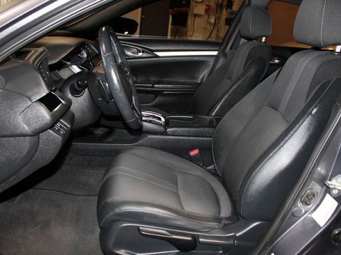 Used 2019 Honda Civic Sport image 24