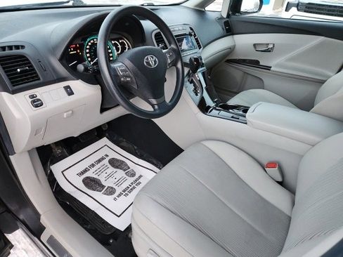 Used 2012 Toyota Venza LE image 13