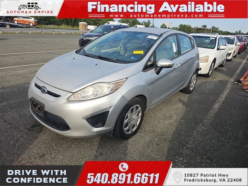 Used 2013 Ford Fiesta SE FWD image 1
