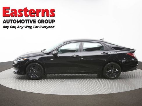 Used 2023 Hyundai Elantra SEL FWD image 60