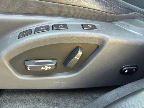 Used 2016 Volvo XC60 T6 Platinum w/ Climate Package image 21