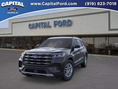 New 2026 Ford Explorer Active RWD image 2