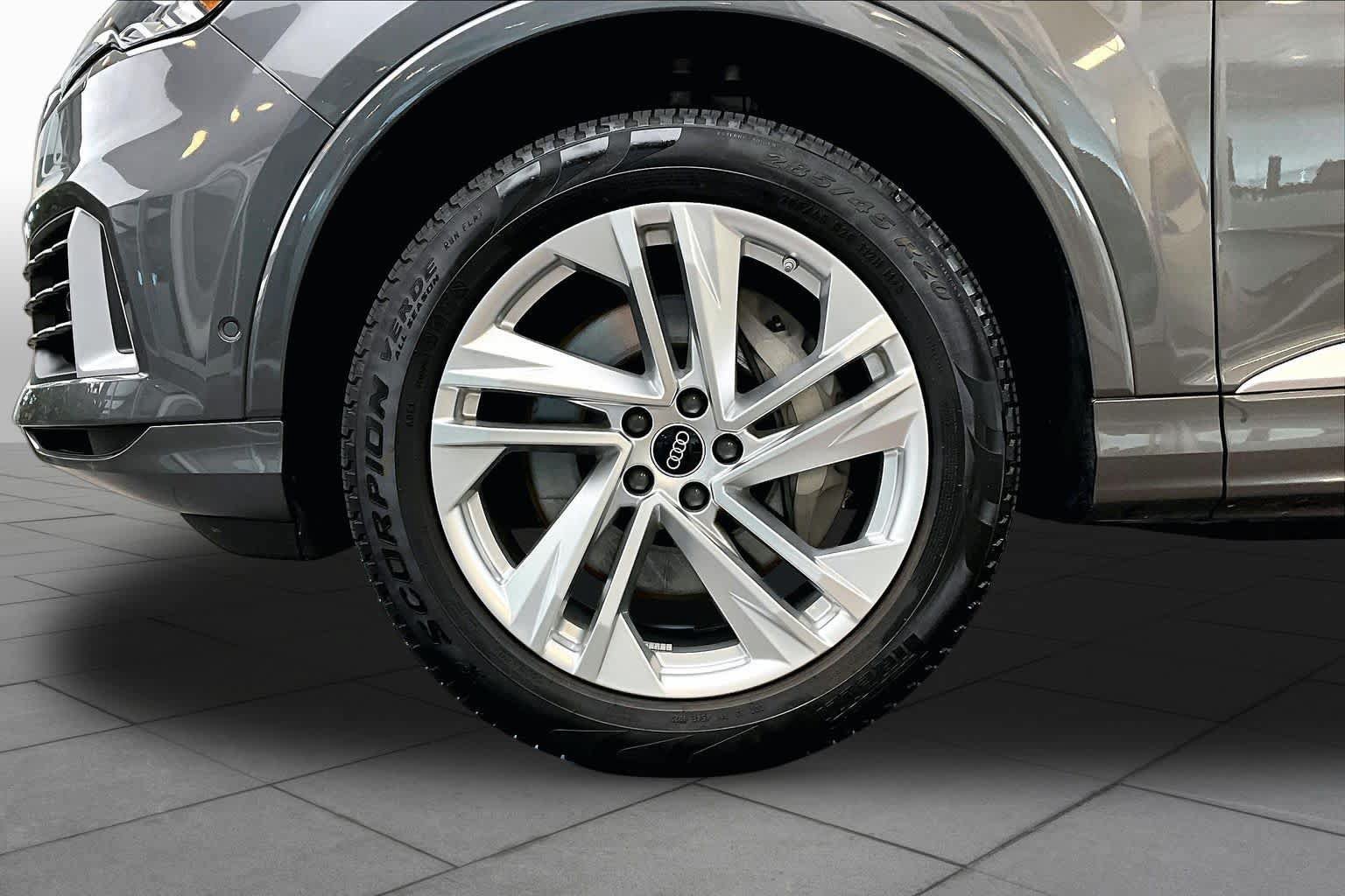 Certified 2023 Audi Q7 3.0T Premium Plus AWD/4WD image 11