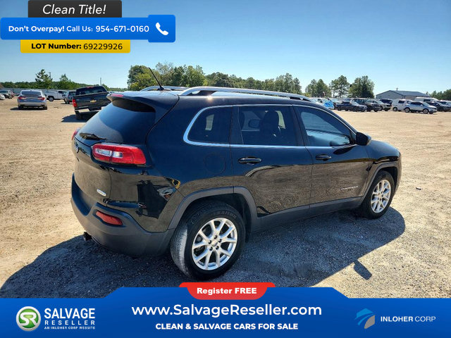 Used 2018 Jeep Cherokee Latitude FWD image 4