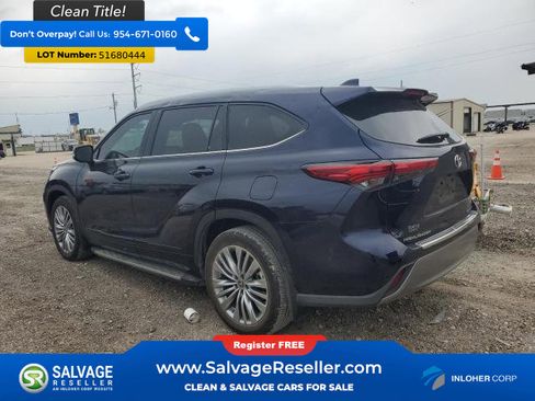 Used 2023 Toyota Highlander Platinum image 2