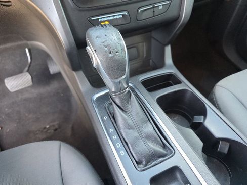 Used 2019 Ford Escape S image 22