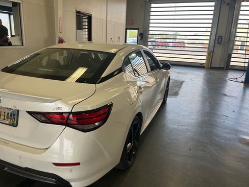 Used 2023 Nissan Sentra SR w/ Trunk Package image 7