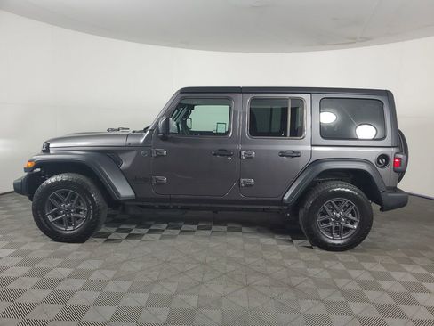Used 2026 Jeep Wrangler Unlimited Sport AWD/4WD image 7
