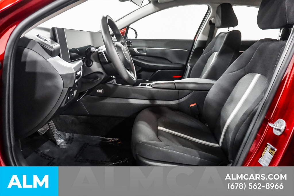 Used 2025 Hyundai Sonata SEL FWD image 16