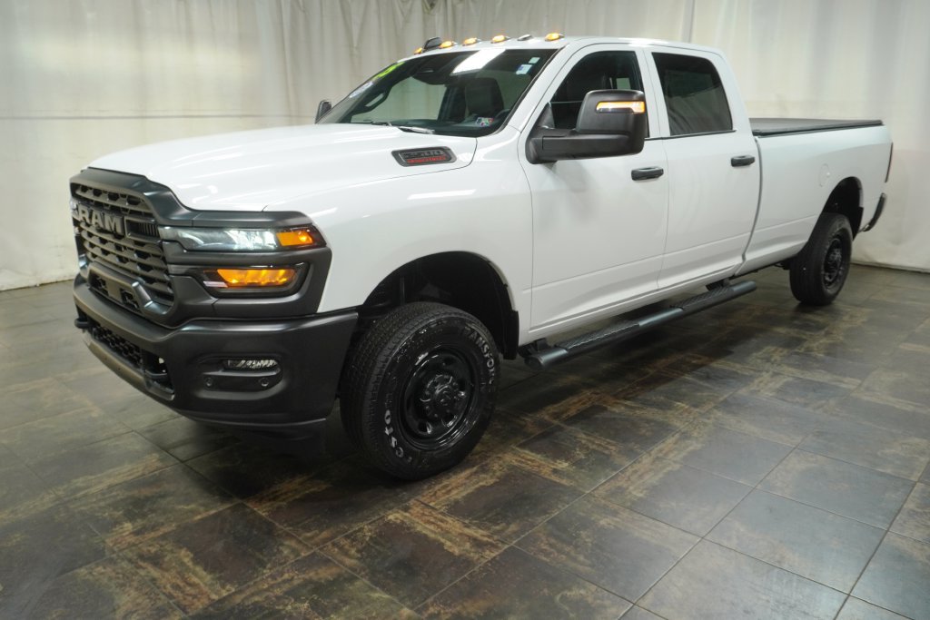 Used 2025 RAM 2500 Tradesman AWD/4WD image 2