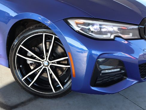 Used 2021 BMW 330i xDrive Sedan w/ M Sport Package image 4