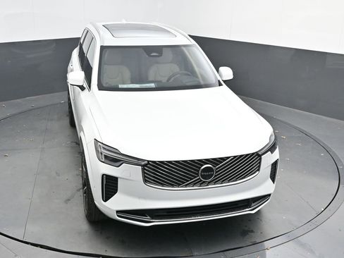 New 2026 Volvo XC90 B6 Ultra image 32