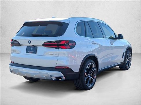 Used 2026 BMW X5 sDrive40i w/ Climate Comfort Package RWD image 2