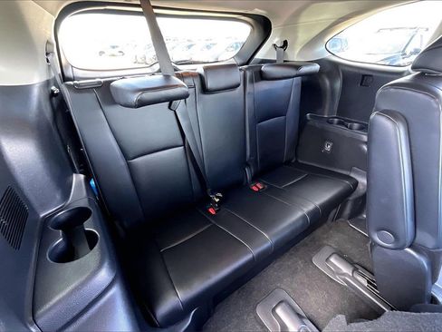 Used 2024 Toyota Highlander XLE image 27