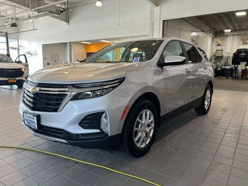 Used 2022 Chevrolet Equinox LT AWD/4WD image 5