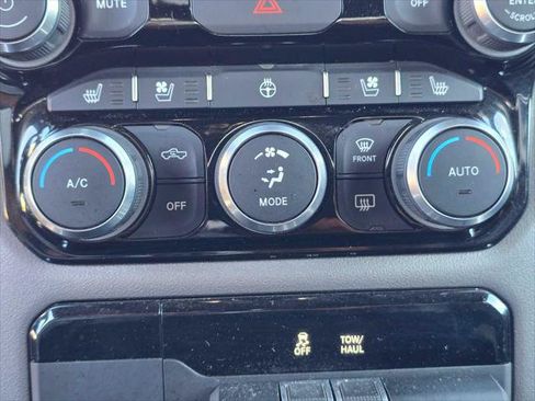 Used 2024 RAM 1500 Laramie RWD image 36