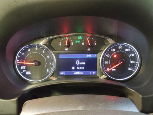 Used 2023 GMC Terrain SLT w/ Elevation Edition image 23