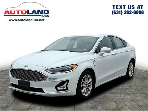 Used 2020 Ford Fusion Energi Titanium image 1
