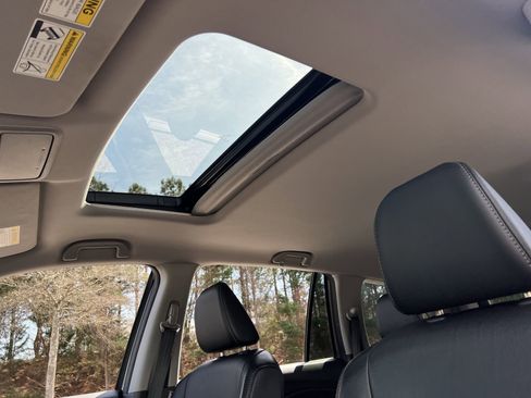 Used 2018 Honda Pilot EX-L image 14