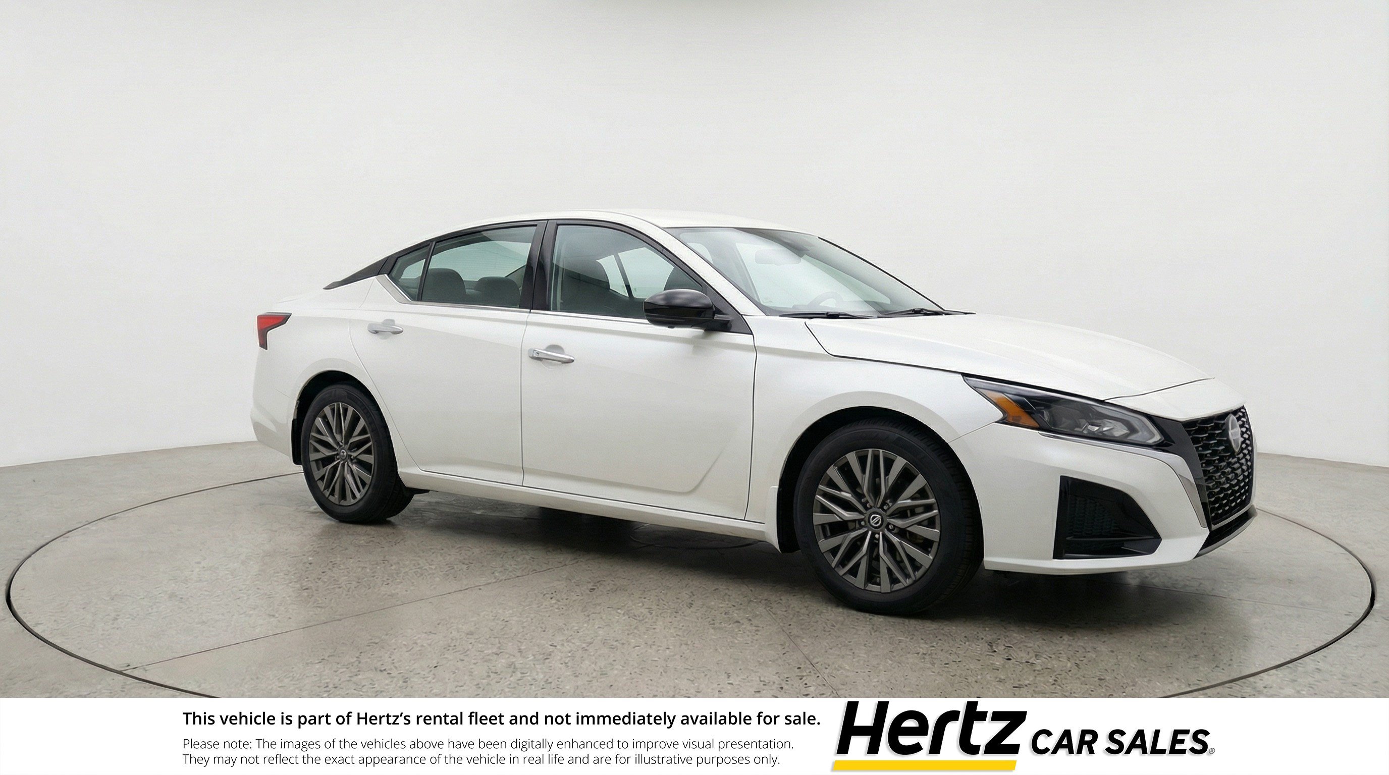 Used 2025 Nissan Altima 2.5 SV FWD image 1