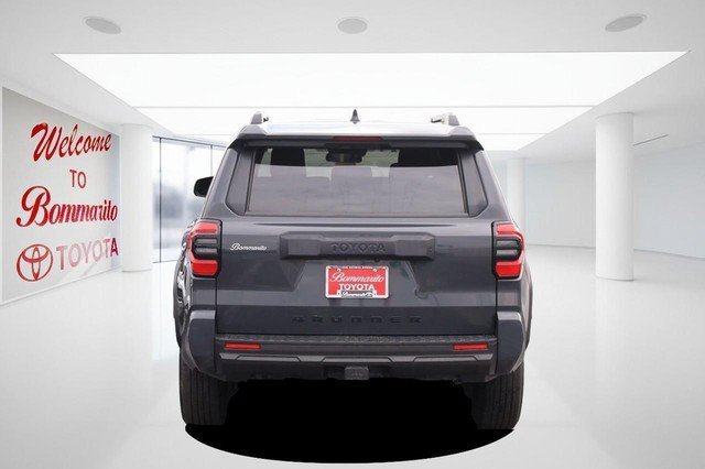 Used 2025 Toyota 4Runner SR5 AWD/4WD image 6