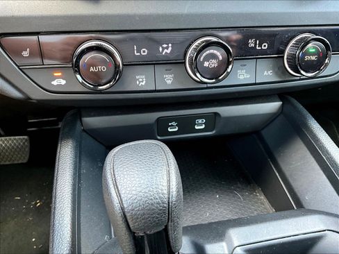 Used 2023 Honda Accord EX image 14
