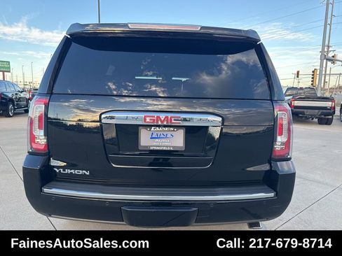 Used 2016 GMC Yukon Denali w/ Open Road Package image 16