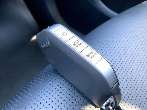 Used 2024 Kia Sorento SX FWD image 15