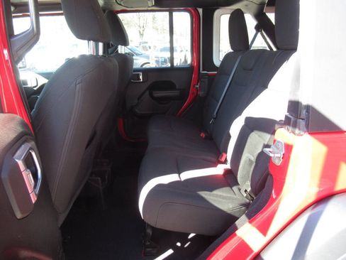 Used 2020 Jeep Wrangler Unlimited Sport S image 16