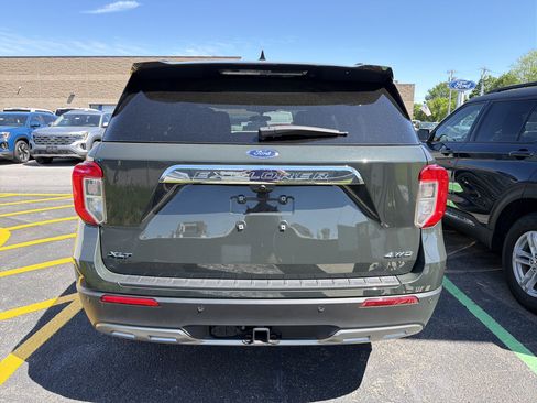 Used 2023 Ford Explorer XLT w/ Equipment Group 202A AWD/4WD image 6