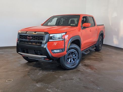 Used 2025 Nissan Frontier PRO-4X w/ Pro Convenience Package image 1