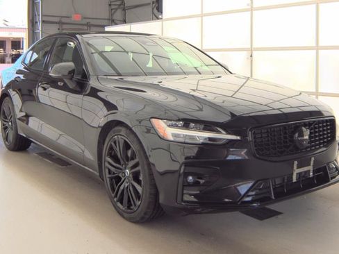 Used 2023 Volvo S60 B5 Plus w/ Climate Package AWD/4WD image 5