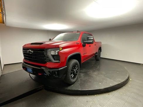 New 2026 Chevrolet Silverado 2500 LT image 3