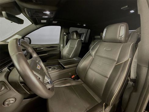 Used 2023 Cadillac Escalade ESV Sport w/ LPO, ONYX Package image 2