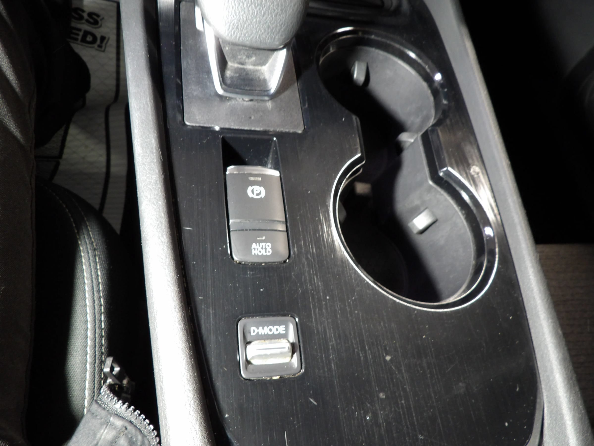 Used 2021 Nissan Rogue SV FWD image 12