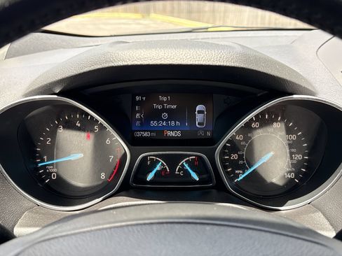 Used 2019 Ford Escape Titanium AWD/4WD image 18