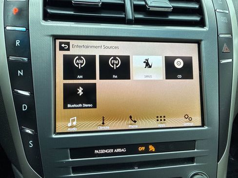 Used 2017 Lincoln MKZ Premiere AWD/4WD image 27