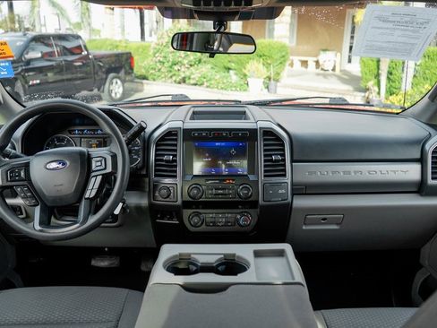 Used 2020 Ford F250 XLT w/ FX4 Off-Road Package image 26