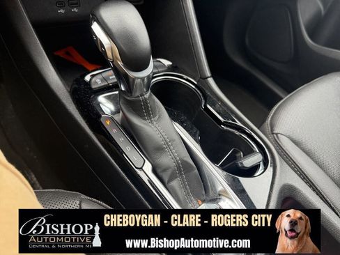 Used 2024 Buick Encore GX Sport Touring image 29