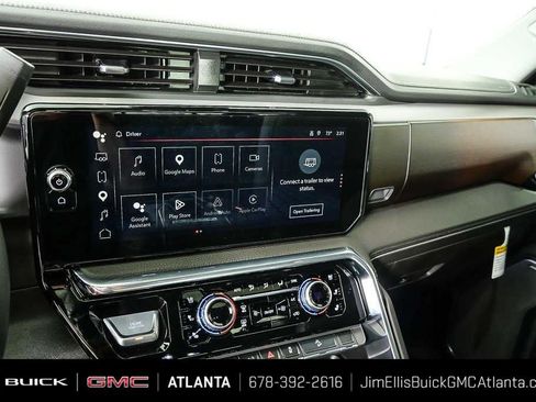 Used 2025 GMC Sierra 2500 Denali w/ Denali Reserve Package AWD/4WD image 13