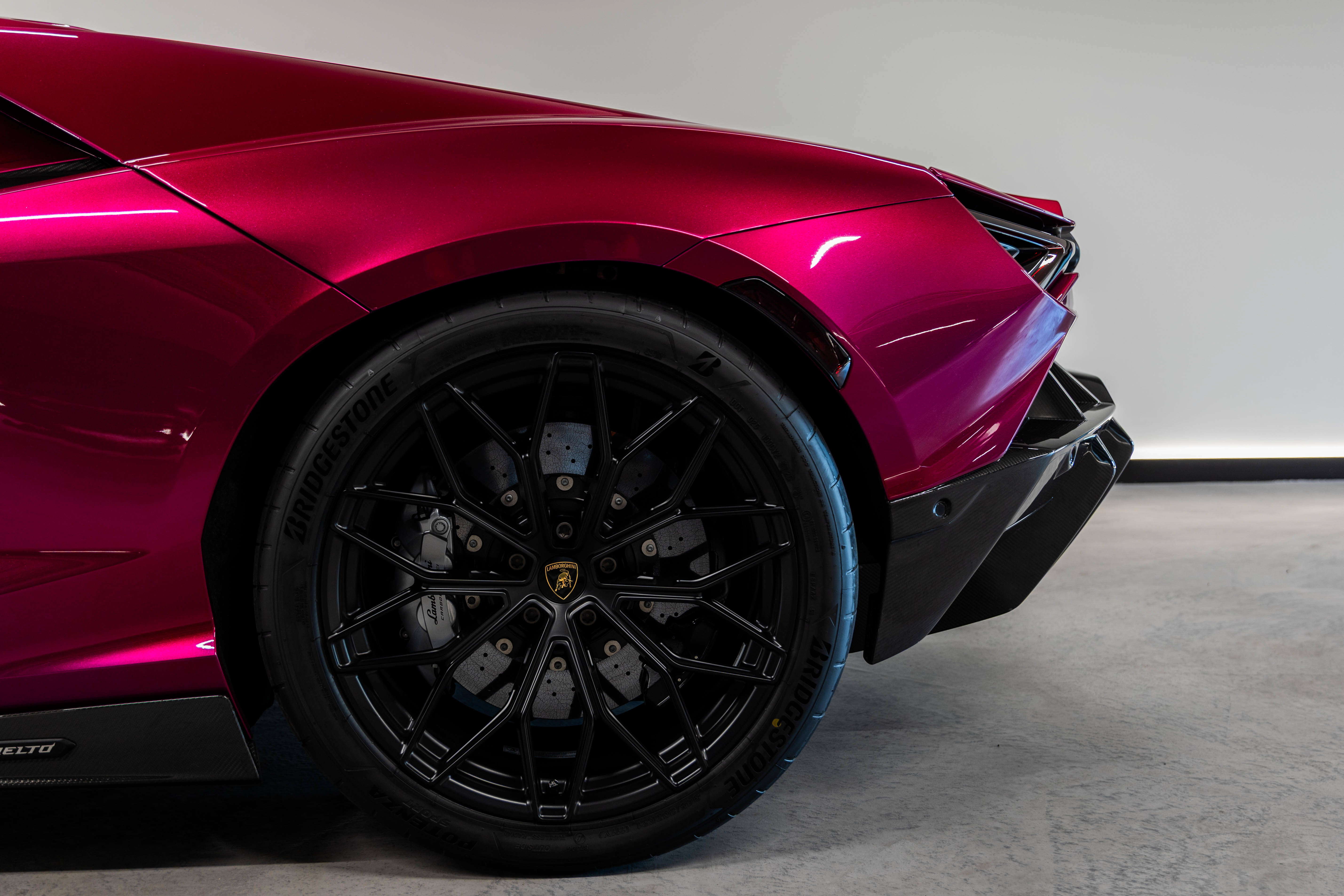 Used 2026 Lamborghini Revuelto AWD/4WD image 34