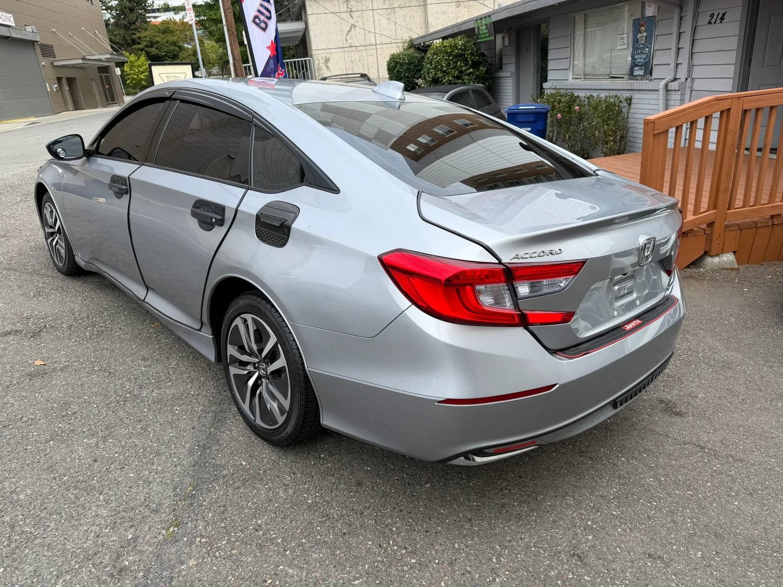 Used 2019 Honda Accord Hybrid image 10