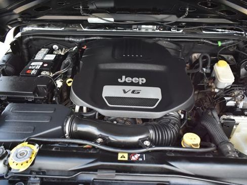 Used 2016 Jeep Wrangler Sport AWD/4WD image 29