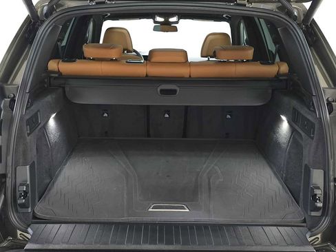 Used 2025 BMW X5 xDrive40i w/ M Sport Package AWD/4WD image 14
