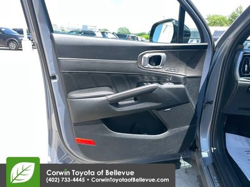 Used 2024 Kia Sorento SX Prestige AWD/4WD image 10