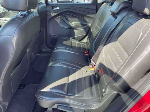 Used 2017 Ford Escape Titanium AWD/4WD image 6