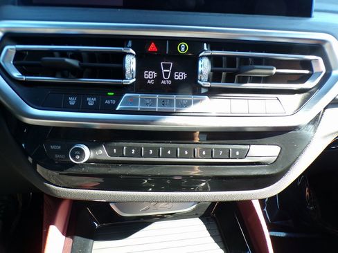 Certified 2023 BMW X4 xDrive30i w/ M Sport Package image 18